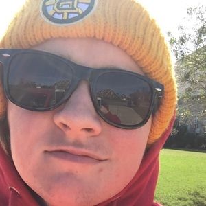 Meet your Posher, Alex